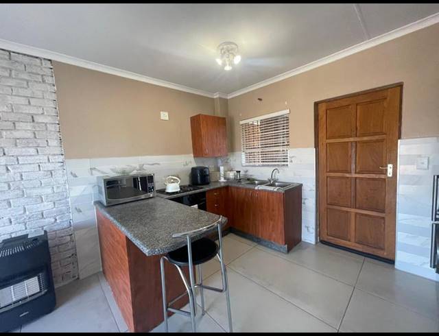 2 BEDROOM PROPERTY TO RENT IN HONEYDEW